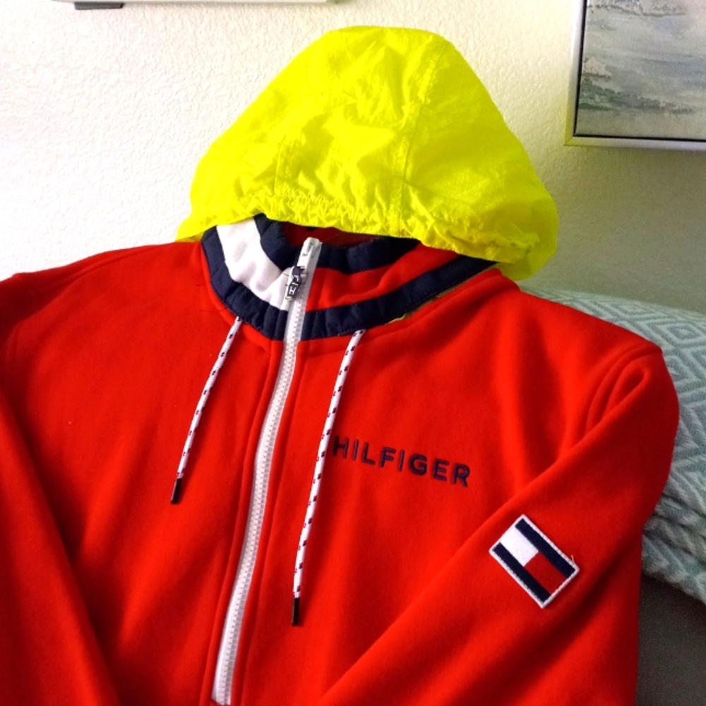 SUPER RARE KANGOROO TOMMY HILFIGER